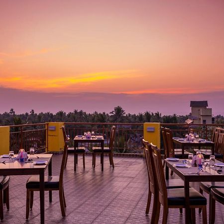 Sairaj Beach Resort Calangute Esterno foto