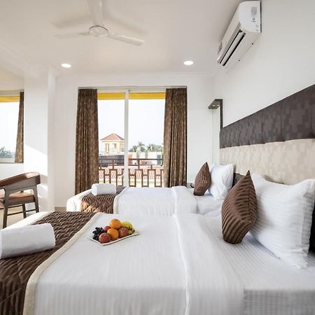 Sairaj Beach Resort Calangute Esterno foto
