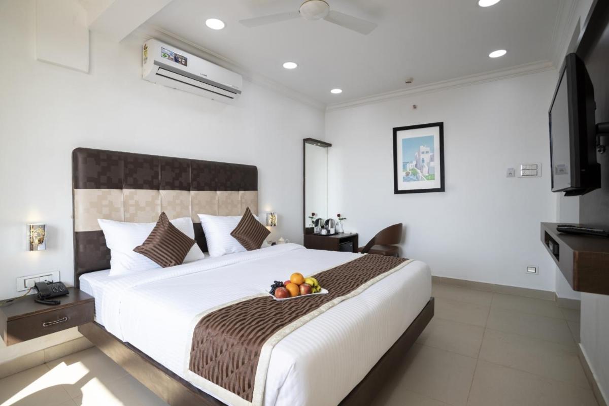 Sairaj Beach Resort Calangute Esterno foto